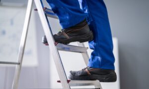certificacao-de-escadas-metalicas-domesticas.jpg